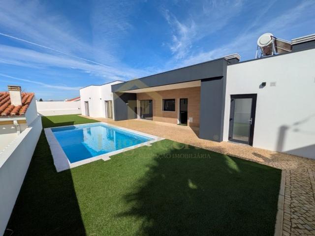 Prestigiosa casa de 295 m² à venda Azeitao, Setúbal