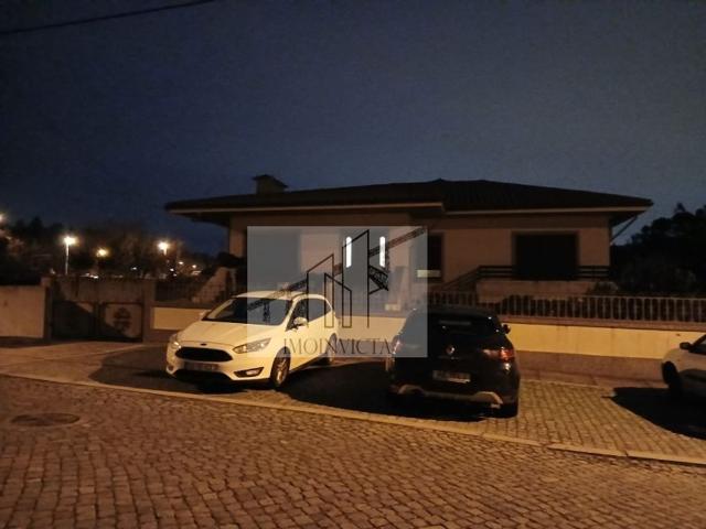 Casa de luxo de 304 m² à venda Matosinhos, Porto