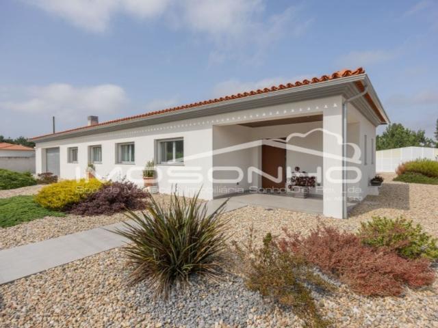 Casa de luxo de 324 m² à venda Garcia, Marinha Grande, Leiria