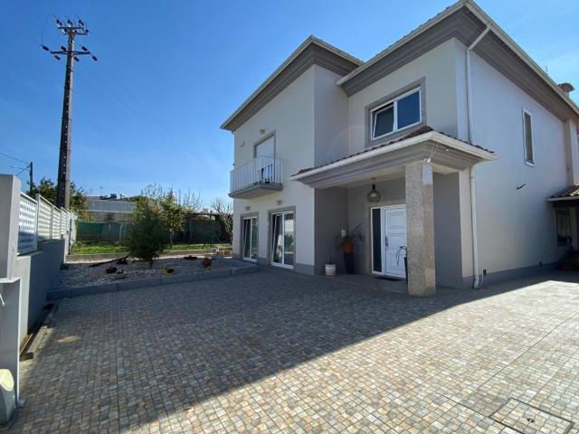 Casa de luxo de 333 m² à venda Carregosa, Vagos, Aveiro