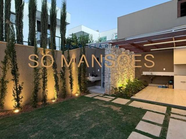 Casa de Luxo de 342 m² à Venda com 2 Suítes e Piscina Aquecida no Condomínio Vila Sogno, Belo Horizo