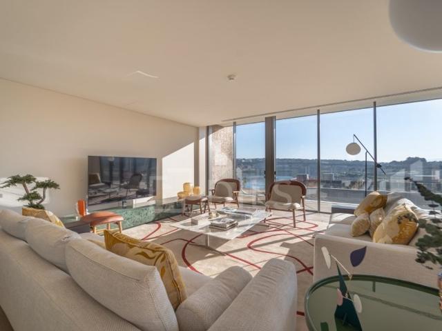 Casa de luxo de 374 m² à venda Freixo, Porto