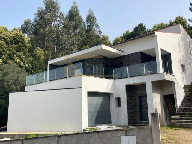 Casa de 371 m² à venda Valença, Portugal