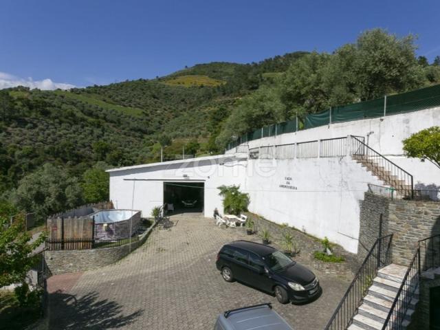 Prestigiosa casa de 417 m² à venda Peso da Régua, Vila Real