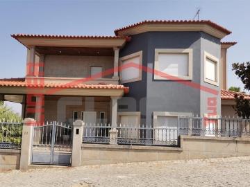 Casa de luxo de 427 m² à venda Mirandela, Bragança
