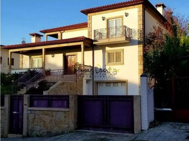 Casa de 450 m² à venda Ponte de Lima, Viana do Castelo