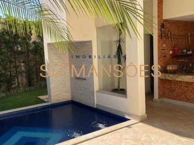 Casa de Luxo de 464 m² à Venda com 4 Suítes e Piscina Aquecida no Buritis, Belo Horizonte MG