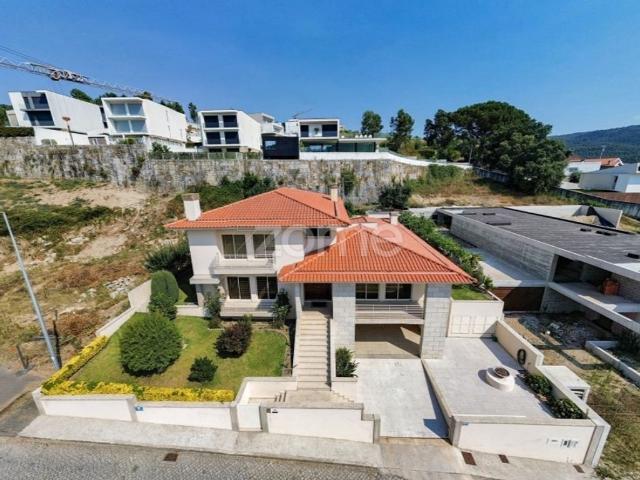 Casa de 610 m² à venda Braga