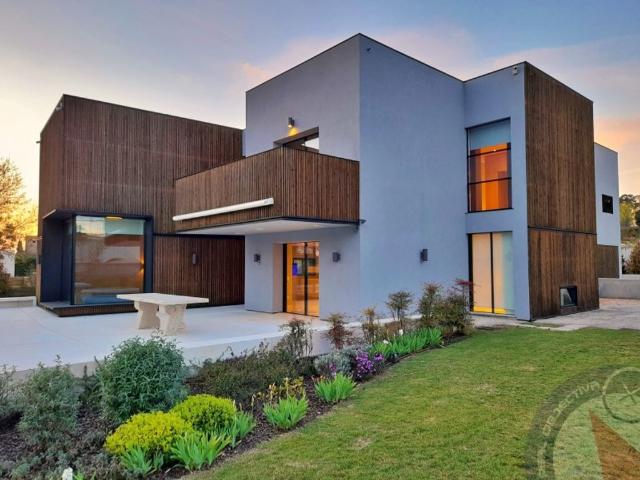 Casa de luxo de 687 m² à venda Matosinhos, Porto