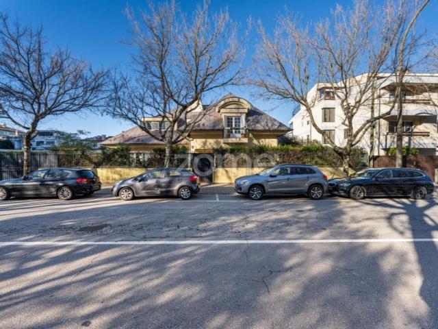 Casa de prestígio de 761 m² para alugar Porto, Portugal