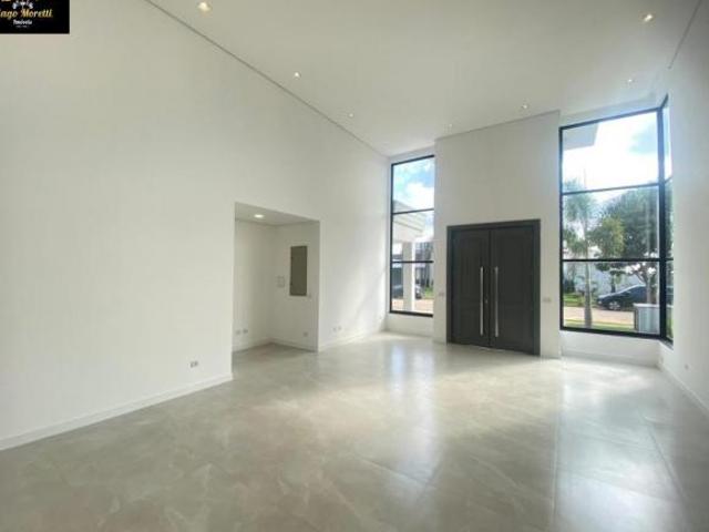 Casa de Luxo em Condomínio à Venda em Boituva SP 3 Quartos, 3 Suítes, 2 Salas, 2 Banheiros, 4 Vaga