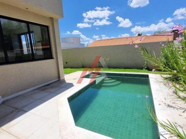 Casa de Luxo em Condomínio em Alphaville, Santana de Parnaíba SP: 4 Quartos, 4 Suítes, 2 Salas, 2 Va