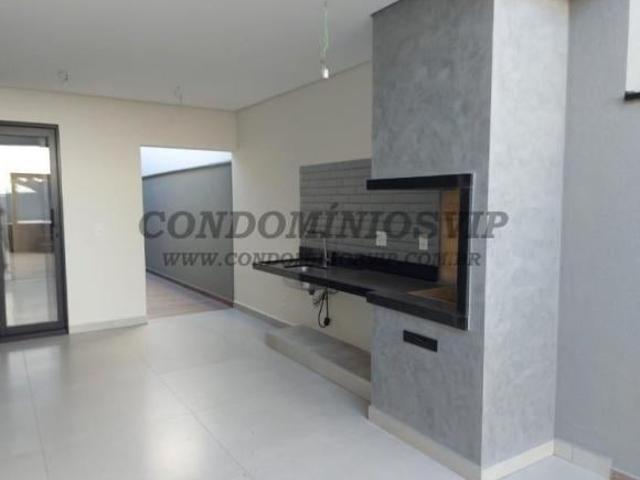 Casa de Luxo em Condomínio na Vila Haro, Sorocaba SP: 3 Quartos, 3 Suítes, 2 Salas, 3 Banheiros, 4 V