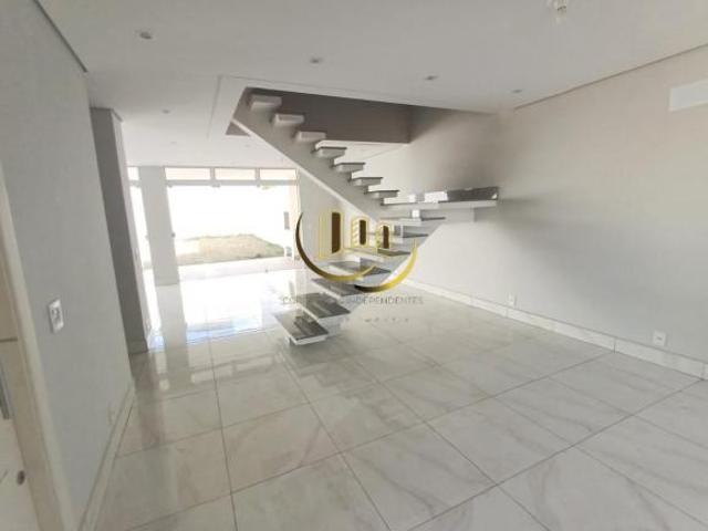 Casa de luxo em condomínio na Vila Santa Maria, Americana SP: 4 quartos, 2 suítes, 3 salas, 6 banhei
