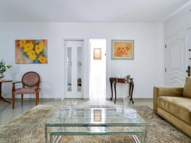 Casa de Luxo em Indianópolis de 4 Quartos com 3 Vagas 264m² à Venda