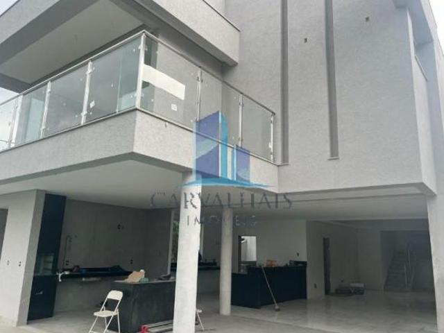 Casa de luxo no Portal do Sol em Contagem MG
