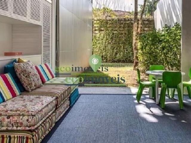 Casa de Luxo na Praia da Baleia: 6 Quartos, 6 Suítes, Piscina Privativa, 675m² São Sebastião SP