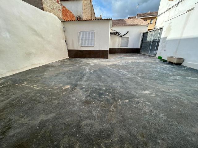 Casa de pueblo totalmente reformada con gran terraza a la ve. 144m² Orihuela