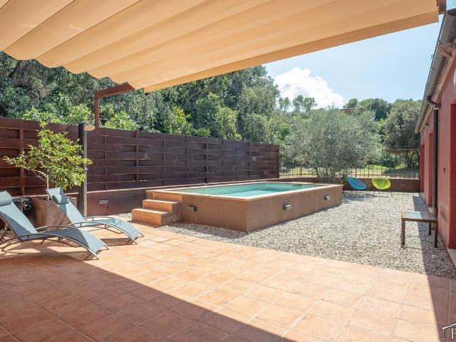 Casa de pueblo totalmente reformada en Fonteta Baix Empordà. 429m² Fonteta
