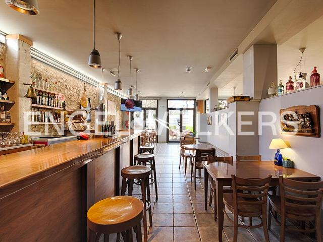 Casa de pueblo y restaurante en Vilabertran 482m² Vilabertrán