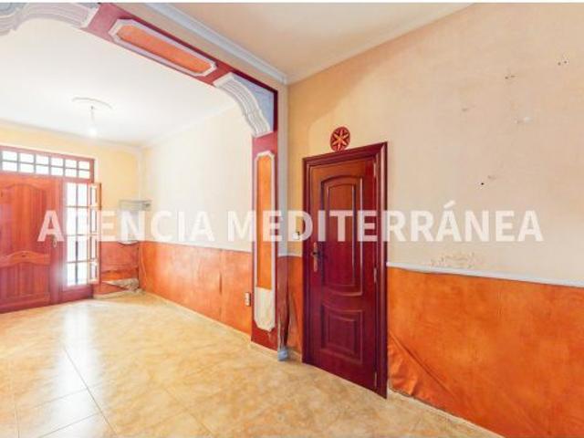CASA DE PUEBLO A LA VENTA EN ALCÀSSER