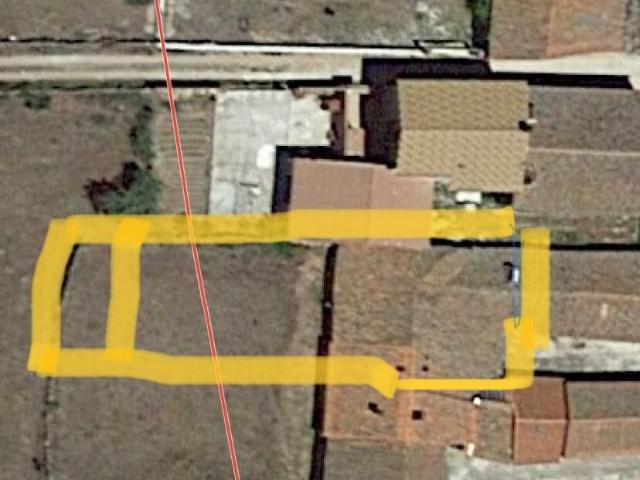 CASA DE PUEBLO A REFORMAR TOTALMENTE EN ENTORNO ENVIDIABLE