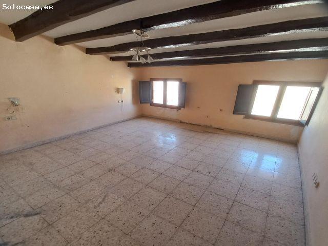 Casa de pueblo con 5 hab y 2 baños