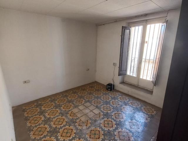 Casa de pueblo con 5 hab y 2 baños