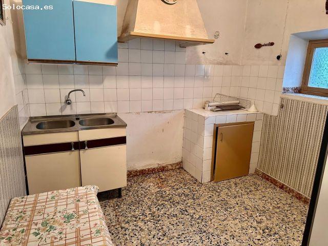 Casa de Pueblo con Amplias Posibilidades en Fuente Obejuna