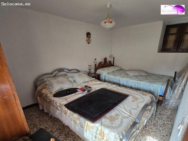 CASA DE PUEBLO CON AMPLIO CORRAL Y 5 HABITACIONES EN CETINA