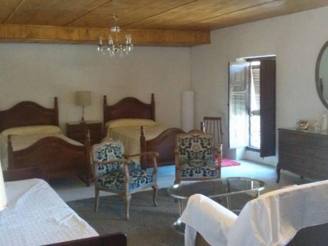 CASA DE PUEBLO EN TORREMORMOJÓN PALENCIA EN EL MISMO CENTRO DEL PUEBLO