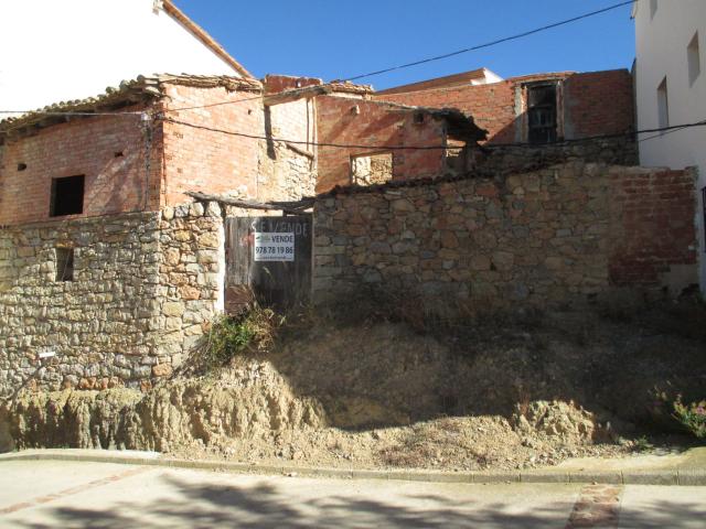 Casa de pueblo en venta. ALBENTOSA