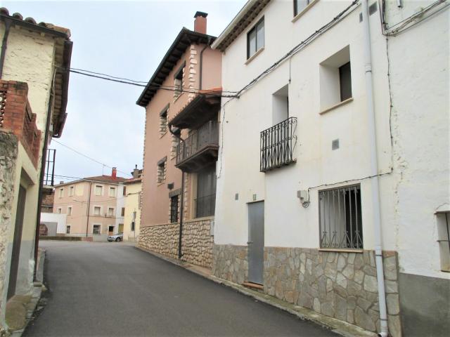 Casa de pueblo en venta. ALCOROCHES