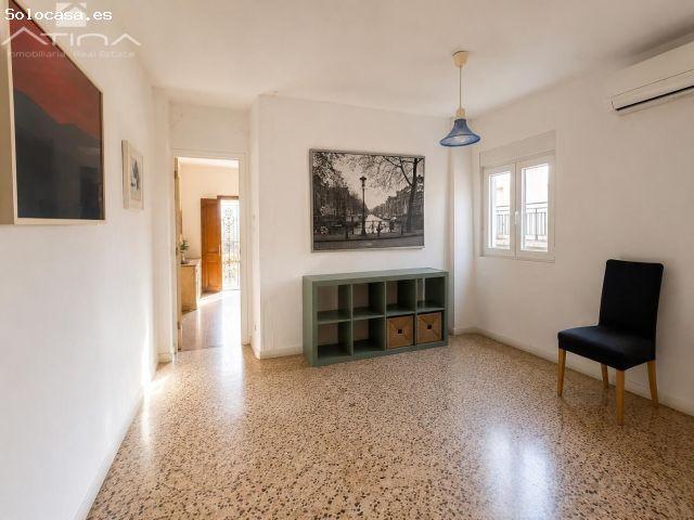 Casa de pueblo en venta en Ador con 2 terrazas y gran potencial