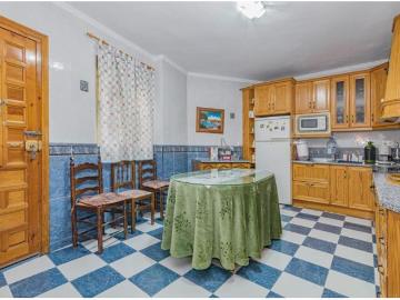 Casa de Pueblo en Venta en Campillo de Arenas, Jaén