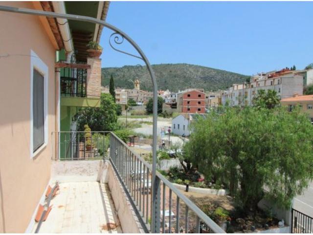 Casa de Pueblo en Venta en Castell de Castells, Alicante
