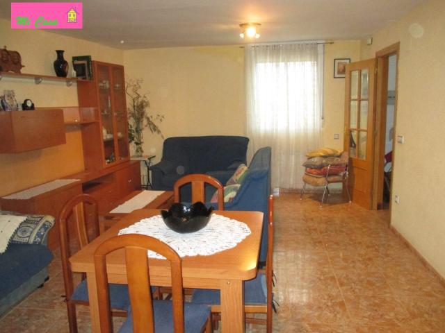 CASA DE PUEBLO EN VENTA LISTA PARA ENTRAR A VIVIR