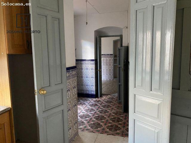 Casa de pueblo, en el centro de Esparragosa de la Serena Badajoz