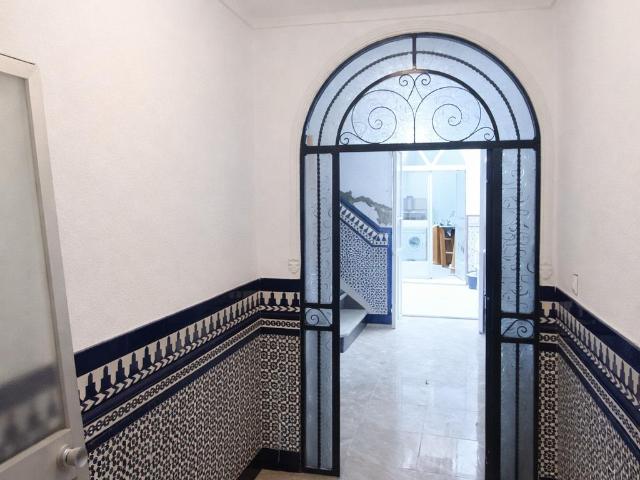 Casa de 3 plantas en venta en pleno centro de Fernán Núñez