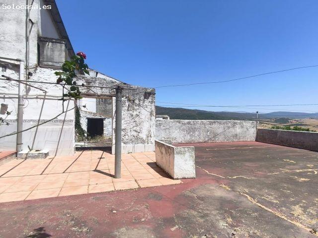 ¡CASA DE PUEBLO EN JIMENA DE LA FRONTERA!