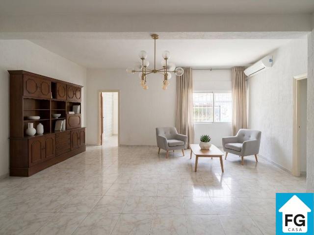 Casa de pueblo de 4 dormitorios con patio en La Alberca