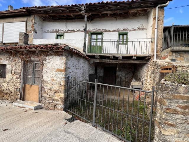 CASA DE PUEBLO EN QUINTANA DE LOS PRADOS