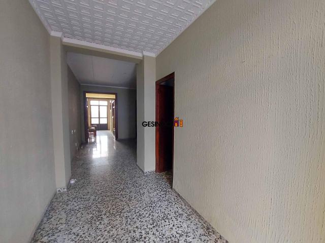 CASA DE PUEBLO PARA REFORMAR CON EXCELENTE PARCELA Y DOS ACCESOS!