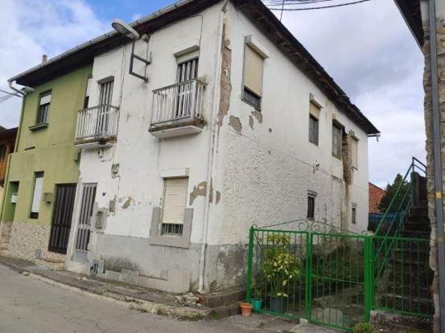 CASA DE PUEBLO PARA REFORMAR EN VILLADEPALOS