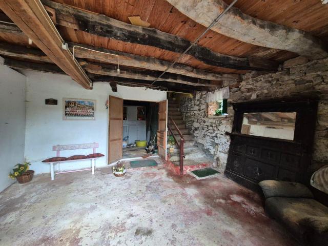 CASA DE PUEBLO PARA REFORMAR