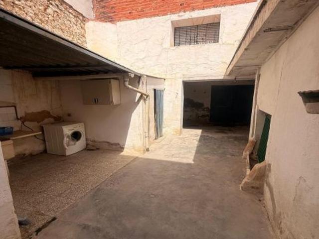 Casa de Pueblo Semirreformada en Villar del Arzobispo