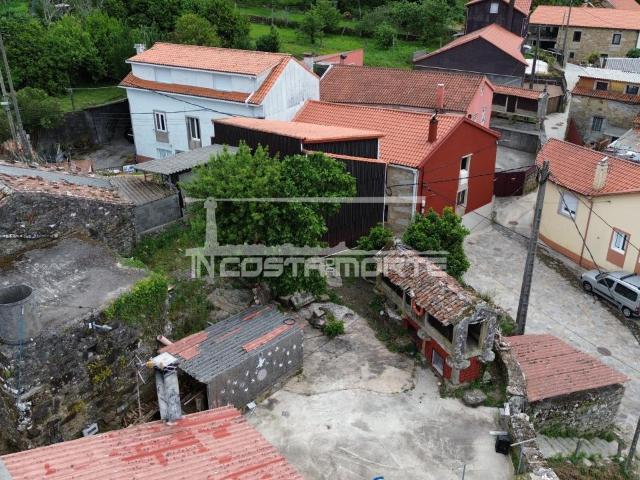 Casa de piedra tradicional a 7 minutos a pie de la playa de Broña