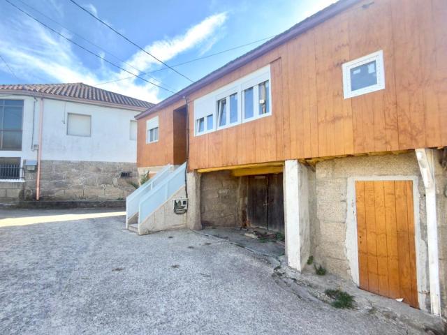Casa de Piedra con Carácter en Gundías Oportunidad de Inversión Casa sin registrar para reformar a 20 min de la ciudad