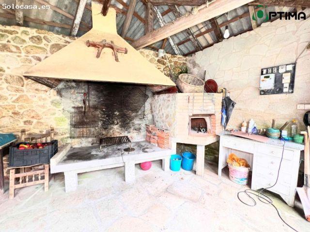 Casa de piedra con encanto, con piscina y hórreo a 20 minutos de Santiago de
