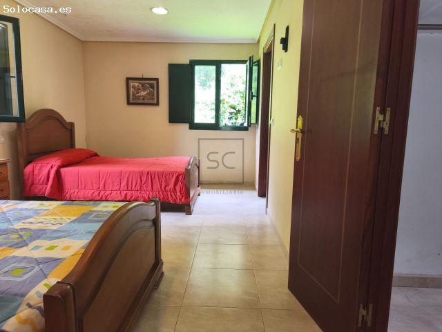 CASA DE PIEDRA CON HÓRREO Y FINCA EN SAN SANDURNIÑO